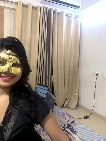 Stripchat-Public.Show-c-mahi69a-2025.05.01.191134