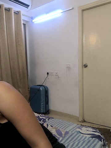 Stripchat-Public.Show-c-mahi69a-2025.05.12.190434