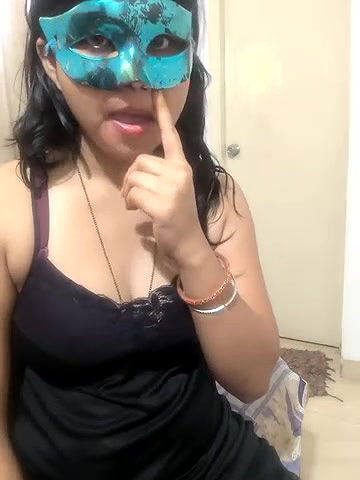 Stripchat-Public.Show-c-mahi69a-2025.05.13.205554