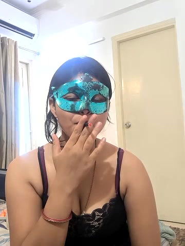 Stripchat-Public.Show-c-mahi69a-2025.05.15.065608