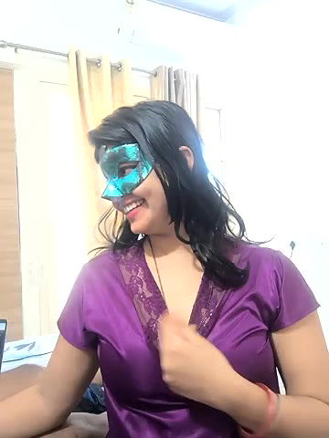 Stripchat-Public.Show-c-mahi69a-2025.05.15.073012