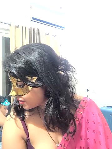 Stripchat-Public.Show-c-mahi69a-2025.05.15.191452