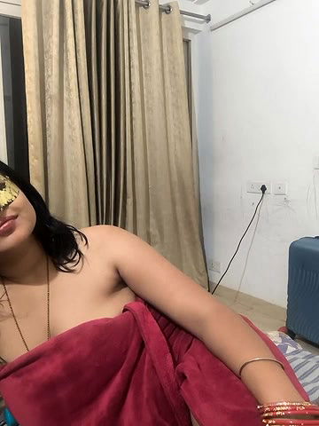 Stripchat-Public.Show-c-mahi69a-2025.05.15.202602