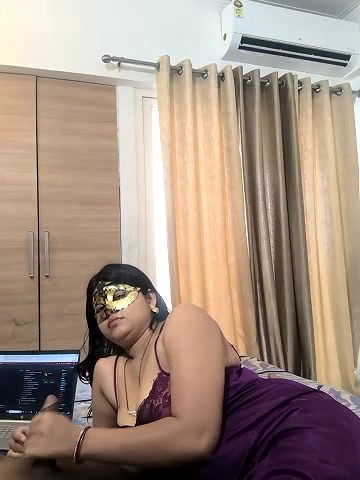 Stripchat-Public.Show-c-mahi69a-2025.05.16.064537