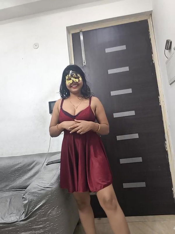 Stripchat-Public.Show-c-mahi69a-2025.05.17.165958