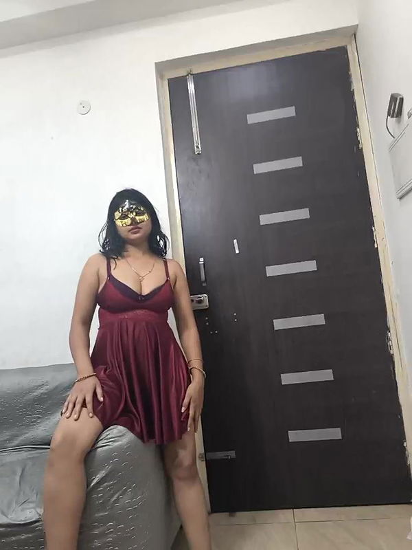 Stripchat-Public.Show-c-mahi69a-2025.05.17.165958