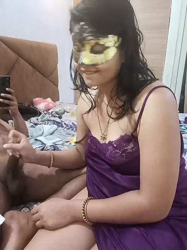 Stripchat-Public.Show-c-mahi69a-2025.05.17.212058