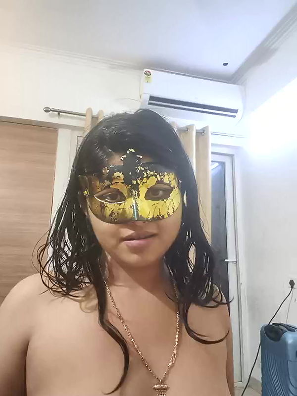 Stripchat-Public.Show-c-mahi69a-2025.05.17.212058