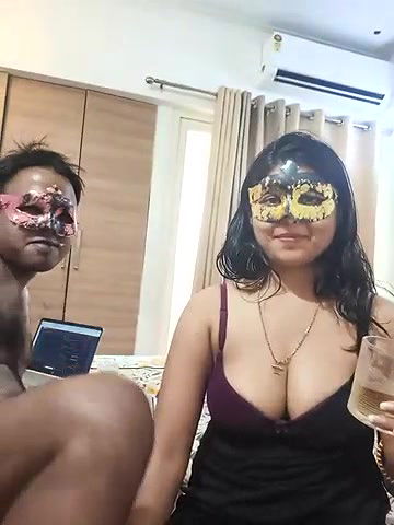 Stripchat-Public.Show-c-mahi69a-2025.05.19.105327