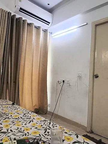 Stripchat-Public.Show-c-mahi69a-2025.05.19.105437