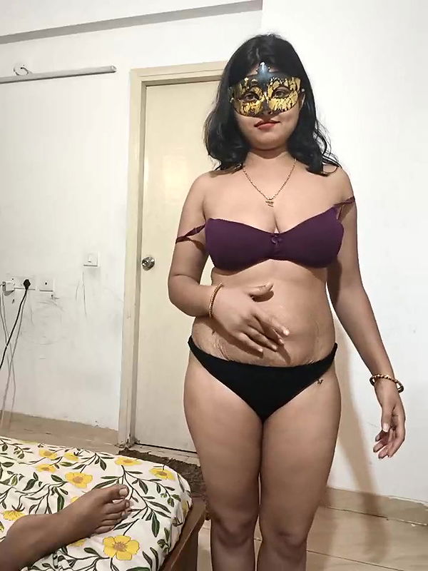 Stripchat-Public.Show-c-mahi69a-2025.05.19.191212