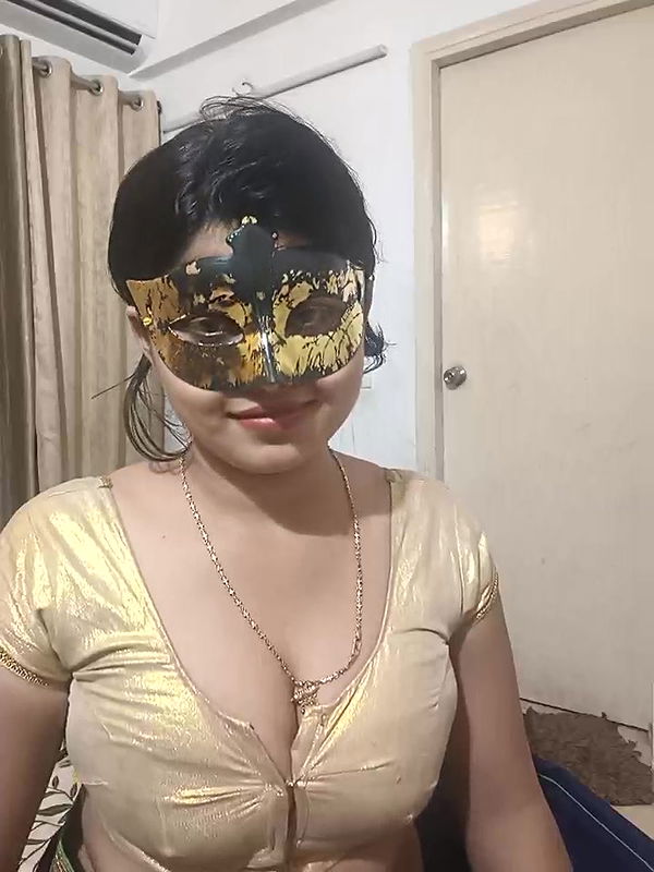 Stripchat-Public.Show-c-mahi69a-2025.05.20.174421