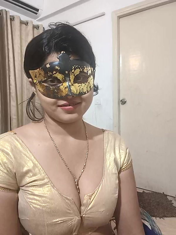 Stripchat-Public.Show-c-mahi69a-2025.05.20.174807