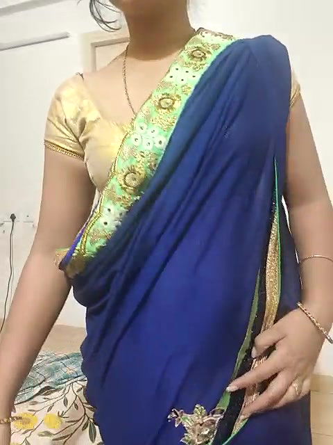 Stripchat-Public.Show-c-mahi69a-2025.05.20.174807