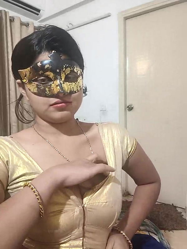 Stripchat-Public.Show-c-mahi69a-2025.05.20.174807