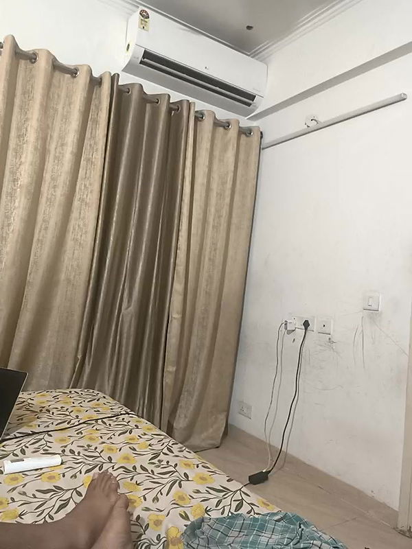 Stripchat-Public.Show-c-mahi69a-2025.05.20.182359