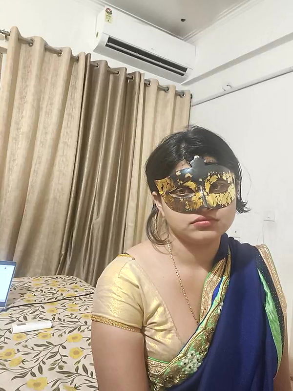 Stripchat-Public.Show-c-mahi69a-2025.05.20.182359