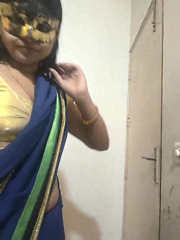 Stripchat-Public.Show-c-mahi69a-2025.05.20.193200