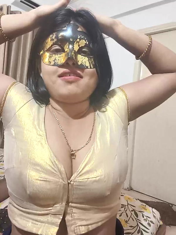 Stripchat-Public.Show-c-mahi69a-2025.05.20.193200