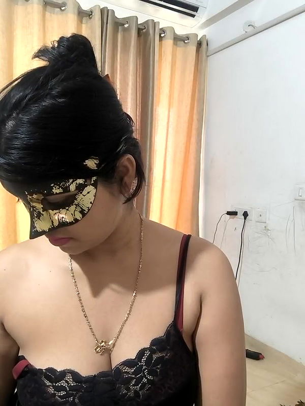 Stripchat-Public.Show-c-mahi69a-2025.05.23.101812