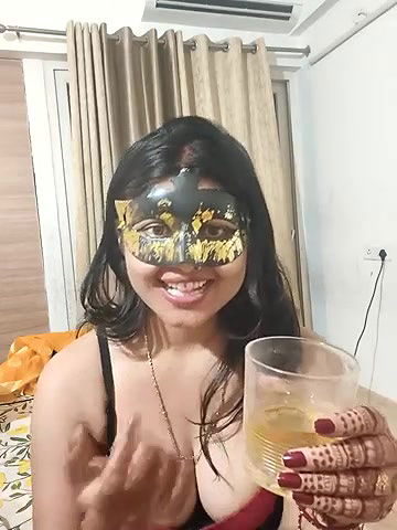 Stripchat-Public.Show-c-mahi69a-2025.05.27.200558