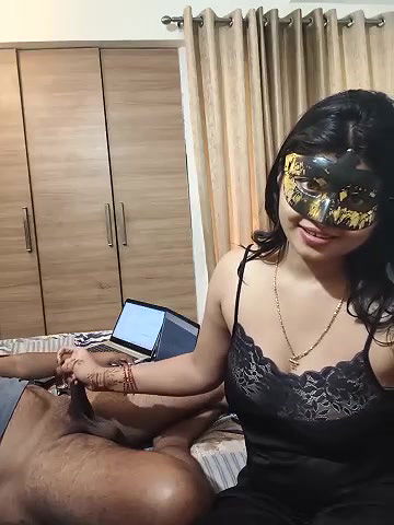 Stripchat-Public.Show-c-mahi69a-2025.05.28.111132