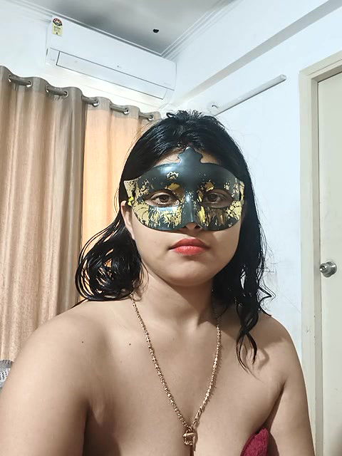 Stripchat-Public.Show-c-mahi69a-2025.06.07.081715