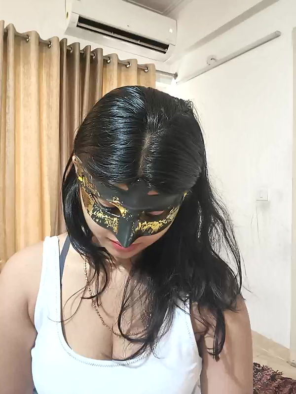 Stripchat-Public.Show-c-mahi69a-2025.06.14.044915