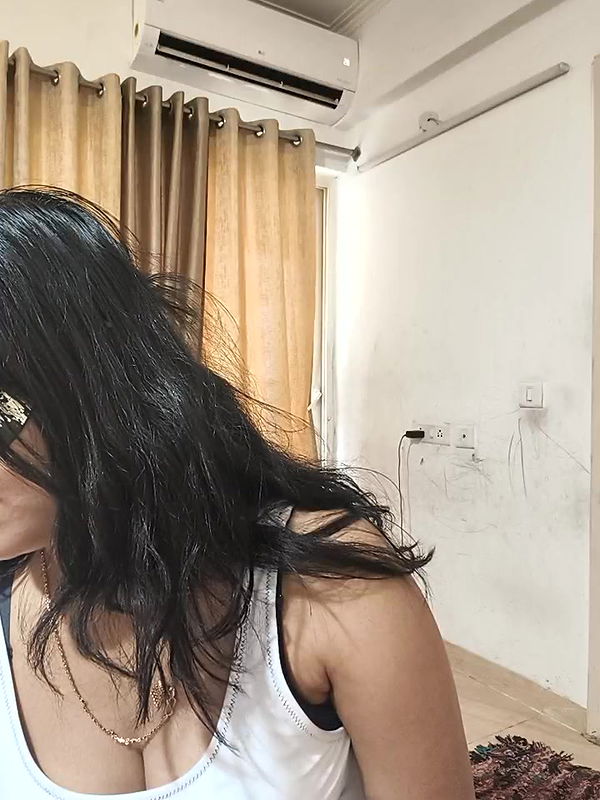 Stripchat-Public.Show-c-mahi69a-2025.06.14.044915