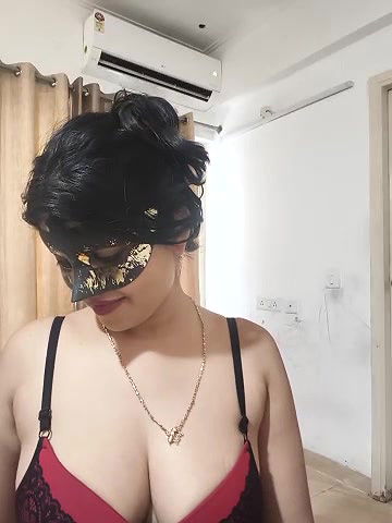 Stripchat-Public.Show-c-mahi69a-2025.06.15.055910