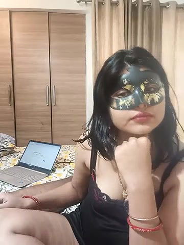 Stripchat-Public.Show-c-mahi69a-2025.06.18.065448