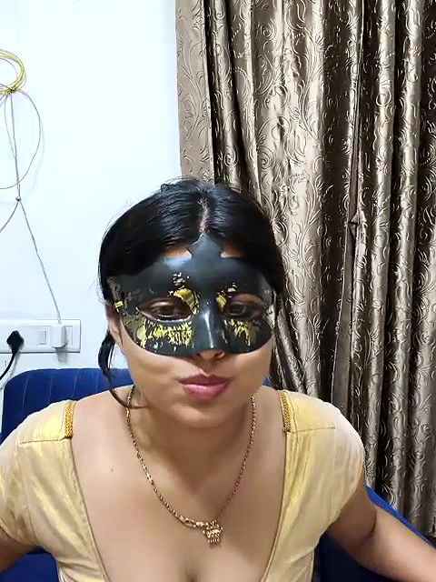 Stripchat-Public.Show-c-mahi69a-2025.06.20.195958