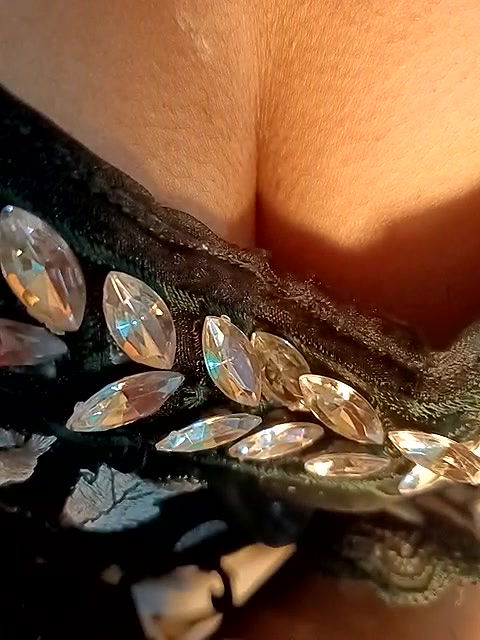 Stripchat-Public.Show-c-QUEEN-X-CPL-2025.01.21.180916