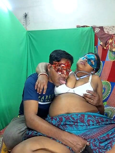 Stripchat-Public.Show-c-Real_Desi_Couple-2025.01.22.193951