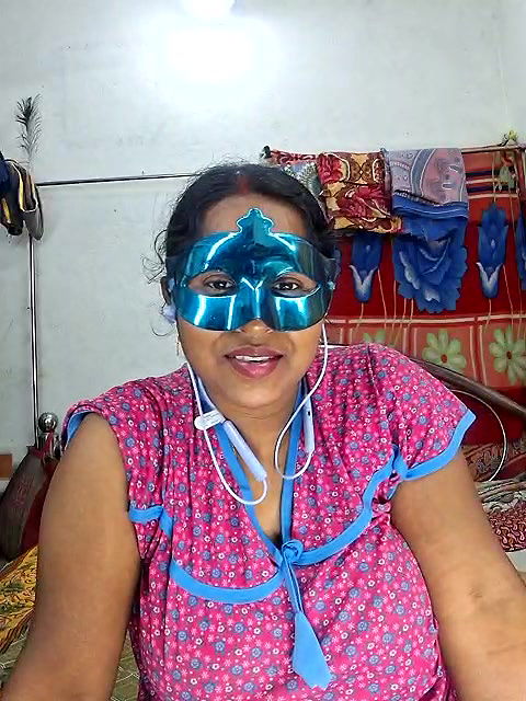 Stripchat-Public.Show-c-Real_Desi_Couple-2025.02.05.193436