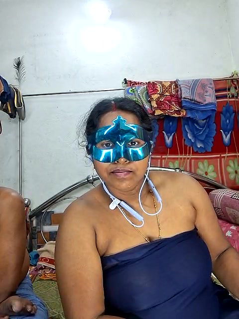 Stripchat-Public.Show-c-Real_Desi_Couple-2025.02.05.202408