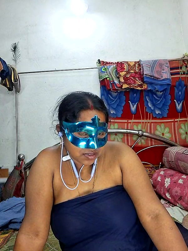 Stripchat-Public.Show-c-Real_Desi_Couple-2025.02.05.211658