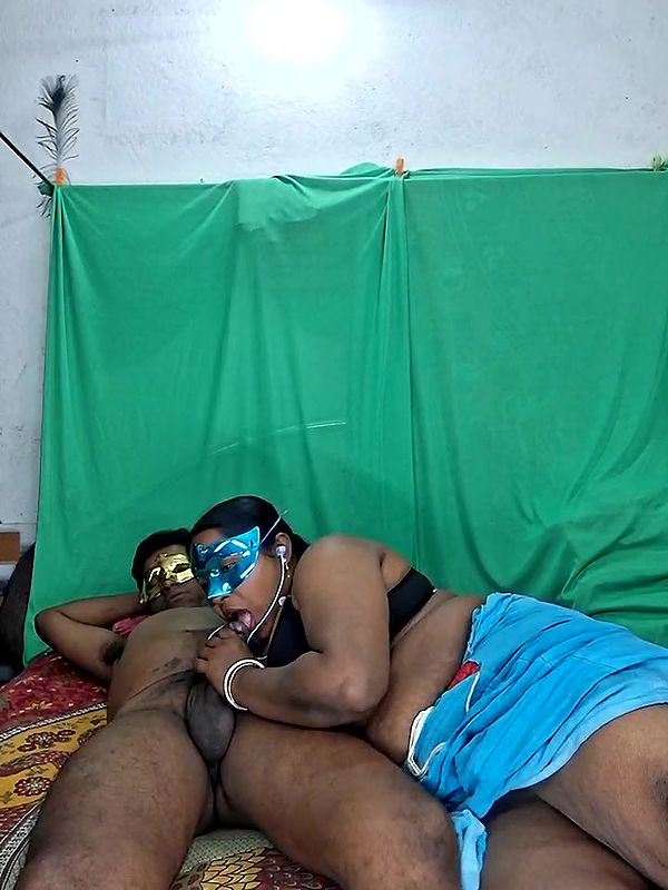 Stripchat-Public.Show-c-Real_Desi_Couple-2025.02.08.174810