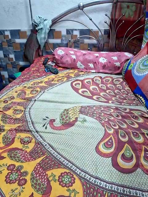 Stripchat-Public.Show-c-Real_Desi_Couple-2025.02.13.211345