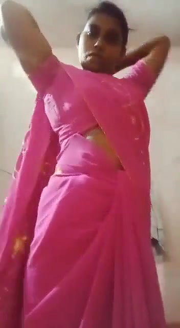 Bhabhi hot show mms
