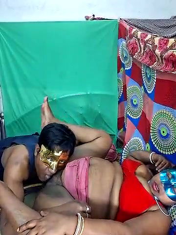 Stripchat-Public.Show-c-Real_Desi_Couple-2025.02.14.184452