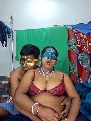 Stripchat-Public.Show-c-Real_Desi_Couple-2025.02.20.183215