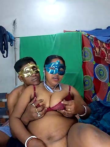 Stripchat-Public.Show-c-Real_Desi_Couple-2025.02.20.183215