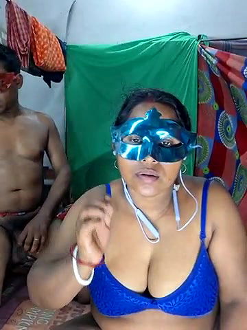 Stripchat-Public.Show-c-Real_Desi_Couple-2025.04.22.180142