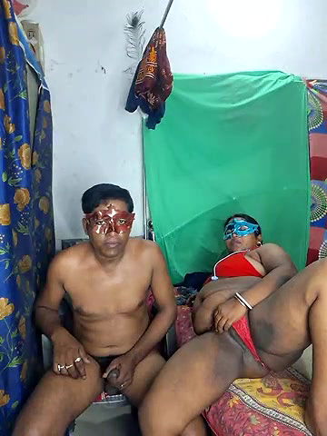 Stripchat-Public.Show-c-Real_Desi_Couple-2025.05.05.182429