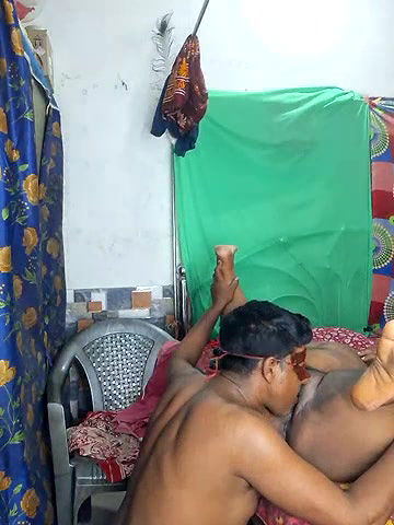 Stripchat-Public.Show-c-Real_Desi_Couple-2025.05.05.182429