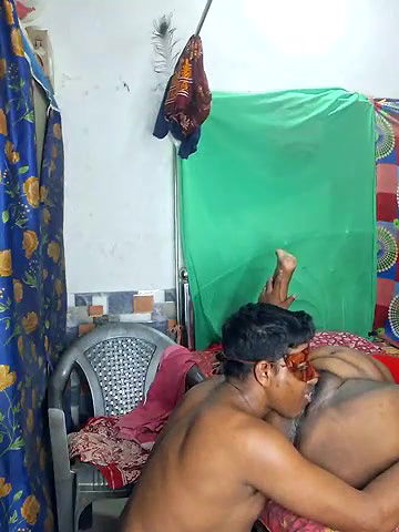 Stripchat-Public.Show-c-Real_Desi_Couple-2025.05.05.182429