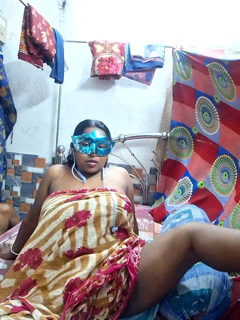 Stripchat-Public.Show-c-Real_Desi_Couple-2025.05.12.094831