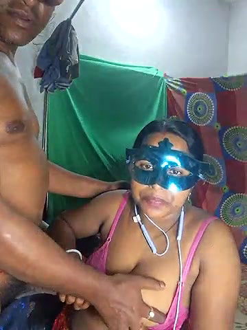 Stripchat-Public.Show-c-Real_Desi_Couple-2025.05.22.180042