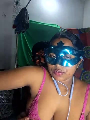 Stripchat-Public.Show-c-Real_Desi_Couple-2025.05.22.180042